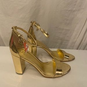Guess golf high heel sandals size 9.5 NWT
